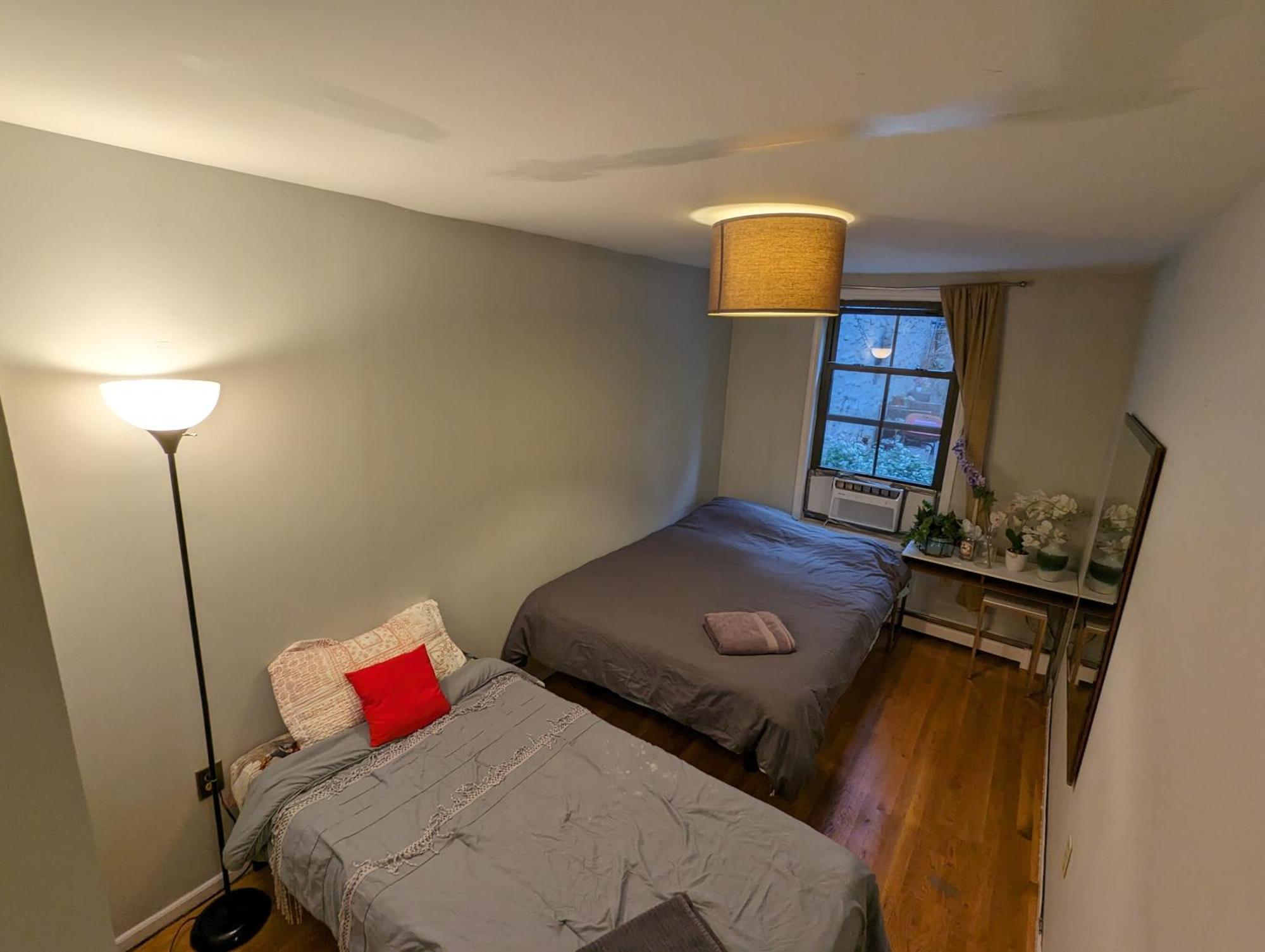 Homestay Friendly In Williamsburg Brooklyn New York