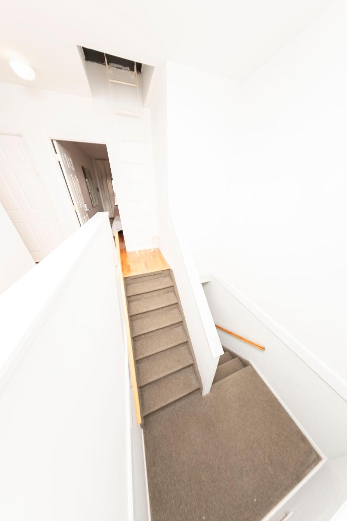 Homestay Friendly In Williamsburg Brooklyn *